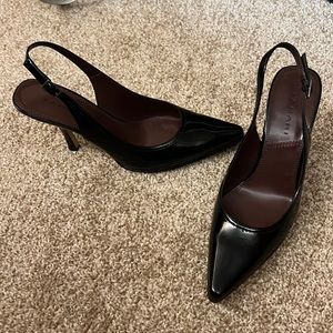 Black patent leather sling back pointy toe
